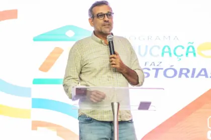 Prefeito Renato anuncia entrega de uniformes para mais de 7 mil alunos da rede municipal de Goianésia