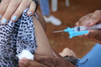 Cobertura vacinal contra HPV atinge 95,81% na capital paulista