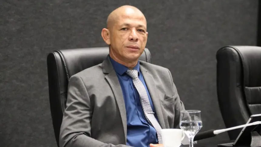 Vereador Sargento Santos tem requerimento aprovado para melhorias no trânsito na Rua 40, Bairro São Cristóvão Vereador Sargento Santos tem requerimento aprovado para melhorias no trânsito na Rua 40, Bairro São Cristóvão