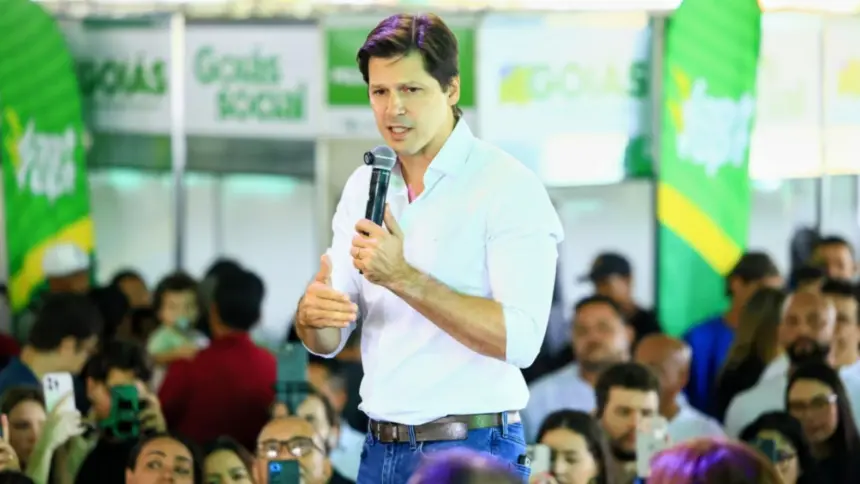 “Estado trabalha para amparar quem busca uma vida melhor”, afirma Daniel Vilela durante Goiás Social em Senador Canedo “Estado trabalha para amparar quem busca uma vida melhor”, afirma Daniel Vilela durante Goiás Social em Senador Canedo