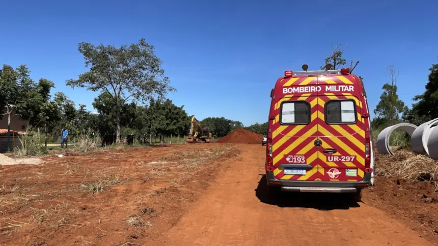 Barranco cede durante obra e mobiliza resgate de dois trabalhadores no oeste de Goianésia