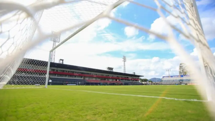 Palmeiras vence Bragantino e dorme na liderança do Brasileiro Feminino
