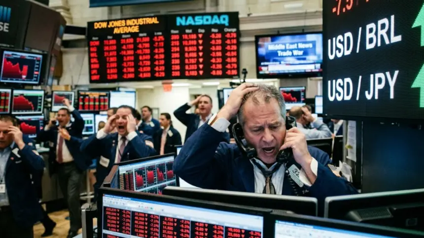 Bolsa despenca e dólar dispara com tensão no Oriente Médio e tarifas dos EUA