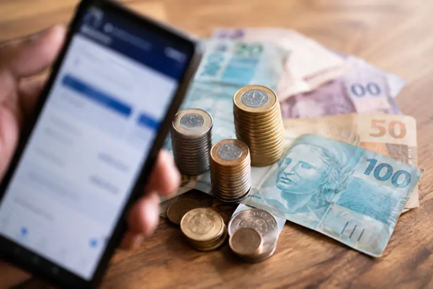 Ainda há R$ 10,3 bilhões esquecidos em bancos; veja como consultar se você tem valores a receber Ainda há R$ 10,3 bilhões esquecidos em bancos; veja como consultar se você tem valores a receber