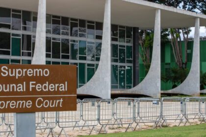 Moraes marca para 28 de julho depoimento de Flávio Bolsonaro à PF