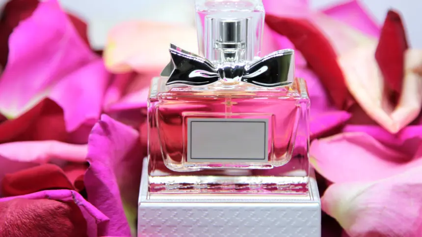 Perfumes importados: como escolher uma fragrância sem experimentar na pele?