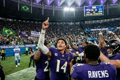 Baltimore Ravens vencem Dallas Cowboys no Maracanã com chute decisivo