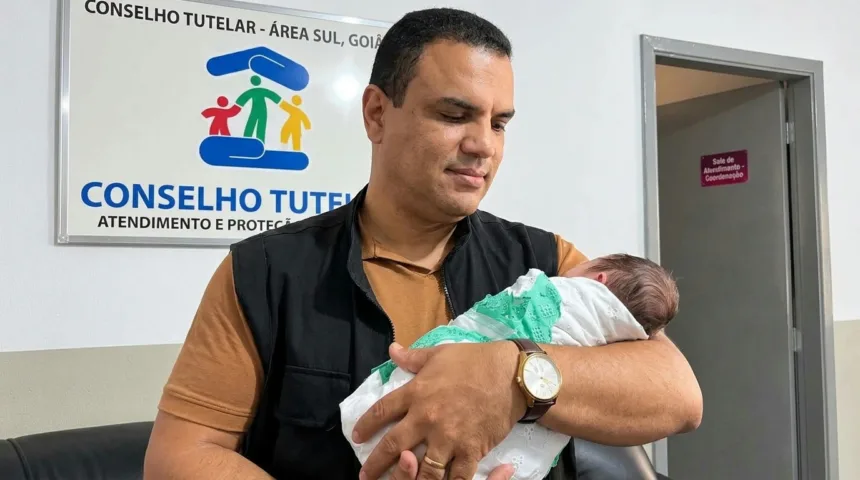 Entrega voluntária de bebê é realizada de forma legal em Goiânia Entrega voluntária de bebê é realizada de forma legal em Goiânia