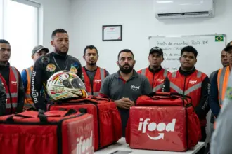 Entregadores de aplicativo em Anápolis aderem a paralisação nacional por melhores condições