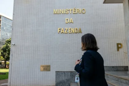 Equipe econômica corta estimativa de crescimento do PIB para 2% em 2026 e 2,3% em 2027