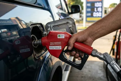Governo federal planeja prorrogar subsídio de R$ 2,12 ao diesel por mais 30 dias