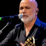 Helicóptero com cantor Rick, da dupla com Renner, desaparece em Santa Catarina