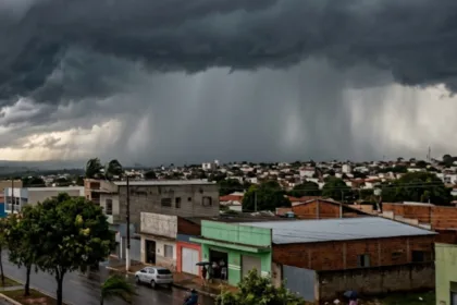 INMET alerta para chuvas intensas e ventos fortes para esta quarta em Goianésia