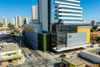 Novo shopping em Anápolis inaugura estrutura com foco em conveniência e serviços
