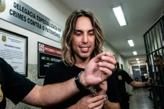 Polícia prende influenciador Bruno Maffei sob acusação de aplicar golpe em venda de bolsa em Goiás