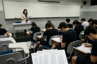 Prova Nacional Docente mobiliza mais de 625 mil candidatos em todo o Brasil