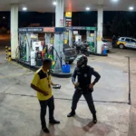 Suspeito de série de roubos em Goiânia é capturado após abandonar motocicleta