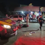 Urgente: Motociclista fica em estado gravíssimo após bater contra caminhão no oeste de Goianésia