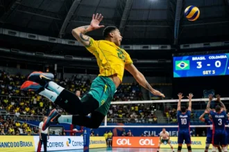 Vôlei masculino mantém invencibilidade e liderança no Sul-americano