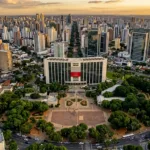A metamorfose urbana: de capital planejada a metrópole de um milhão e meio