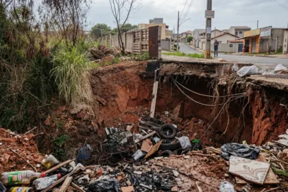 Anápolis decreta emergência em dez bairros devido ao avanço de erosões