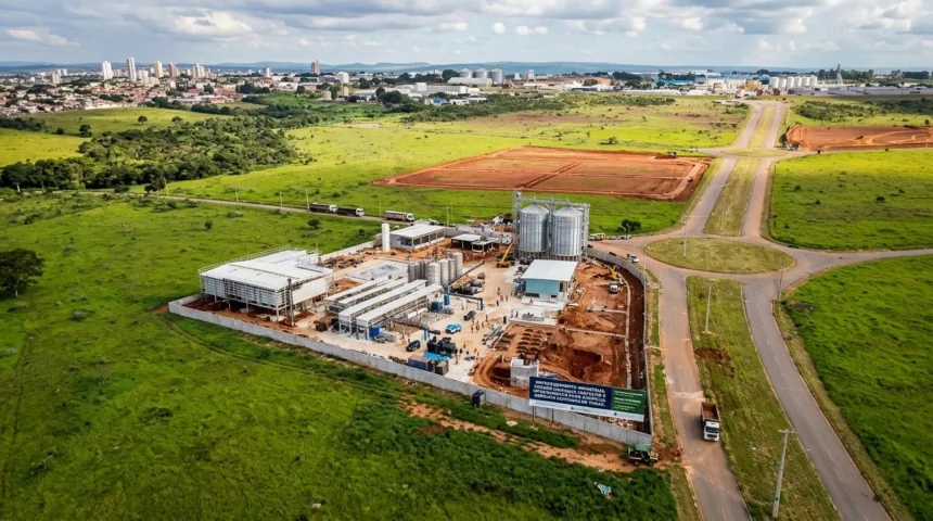 Anápolis ganha novo polo industrial com milionários investimentos e centenas de vagas Anápolis ganha novo polo industrial com milionários investimentos e centenas de vagas