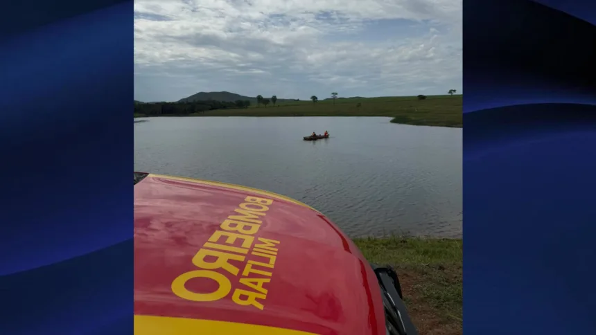 Bombeiros fazem buscas por pessoa desaparecida em represa na zona rural de Goianésia Bombeiros fazem buscas por pessoa desaparecida em represa na zona rural de Goianésia