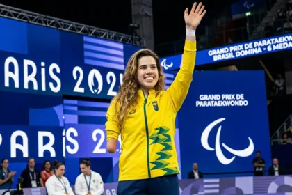 Brasil domina o Grand Prix de parataekwondo em Paris com seis medalhas