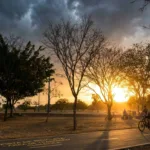 Calor extremo e tempestades marcam a previsão do tempo em diversas regiões do Brasil