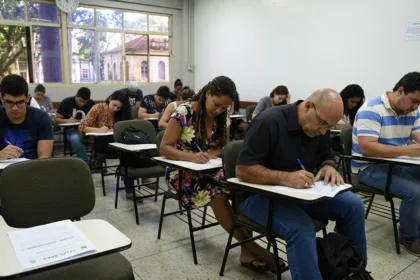 Celpe-bras inicia aplicação de exames de proficiência em língua portuguesa