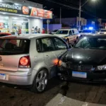 Colisão envolvendo BMW na Avenida Universitária gera movimentação em Anápolis