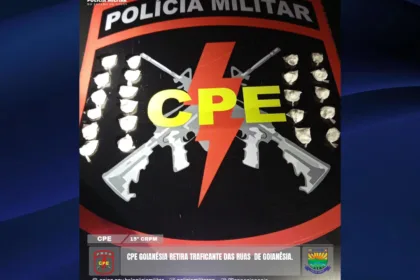 CPE Goianésia apreende 22 porções de cocaína e carro que era usado para esconder drogas