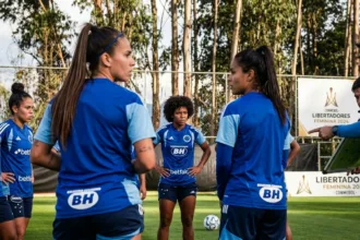 Cruzeiro inicia trajetória na Libertadores Feminina e se torna o 15º clube do país no torneio