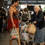 Economistas alertam que cortes profundos no orçamento federal ameaçam programas sociais