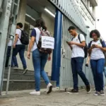 Enem 2026 encerra no domingo o prazo para escolha do idioma estrangeiro