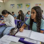 Estudantes brasileiros cobram ensino melhor e aulas dinâmicas