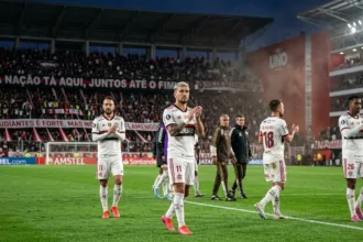 Flamengo empata sem gols com Estudiantes e decide vaga na Libertadores no Maracanã