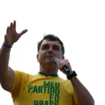 Flávio Bolsonaro teria chegado aos Estados Unidos após articulação política
