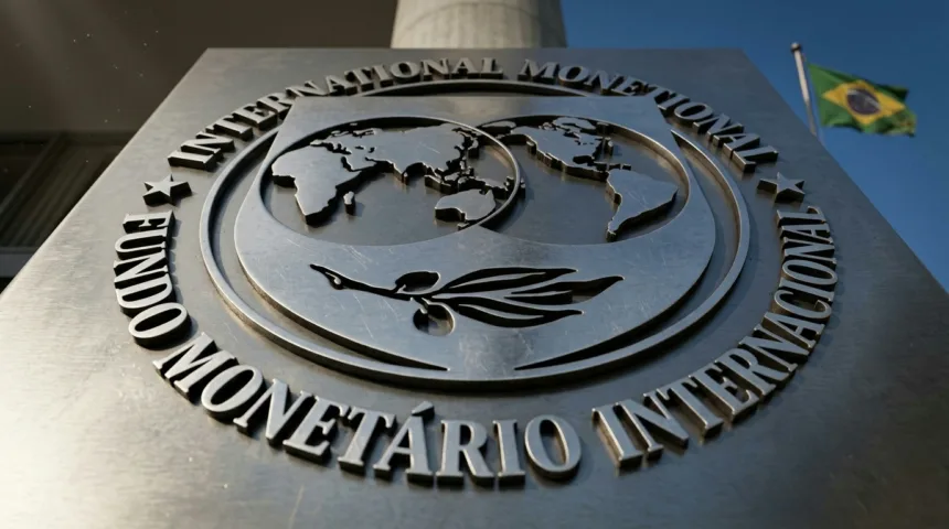 FMI revisa projeção do PIB brasileiro para 2,2% em 2026 FMI revisa projeção do PIB brasileiro para 2,2% em 2026