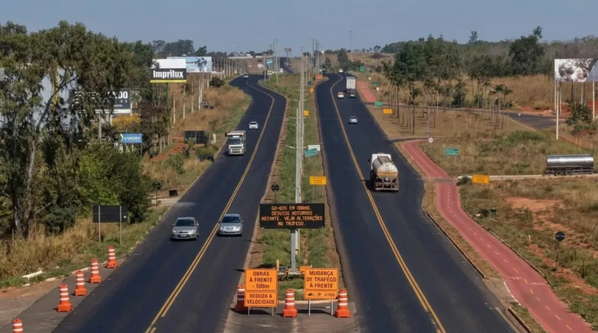 Go-020 avança em restauração com alterações no tráfego até Bela Vista de Goiás Go-020 avança em restauração com alterações no tráfego até Bela Vista de Goiás