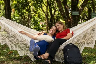 Goiânia ganha espaço de descanso com redes para funcionários em Hospital