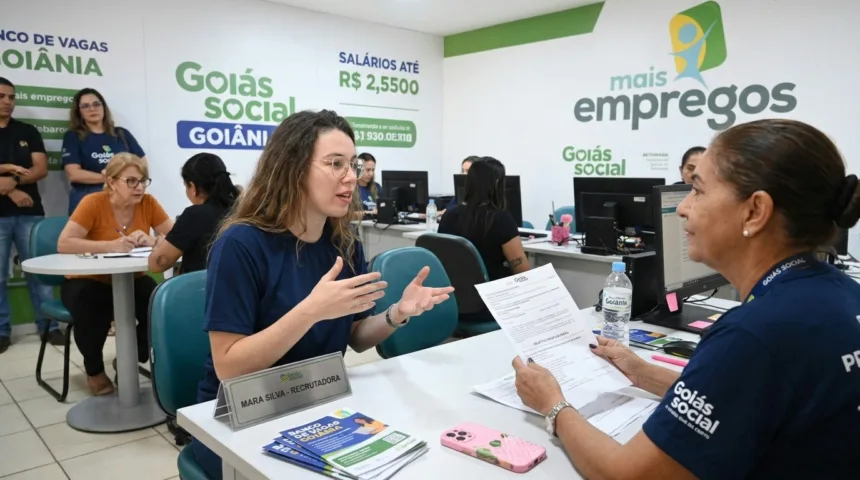 Goiânia promove feirão de empregos com salários de até R$ 2,5 mil Goiânia promove feirão de empregos com salários de até R$ 2,5 mil