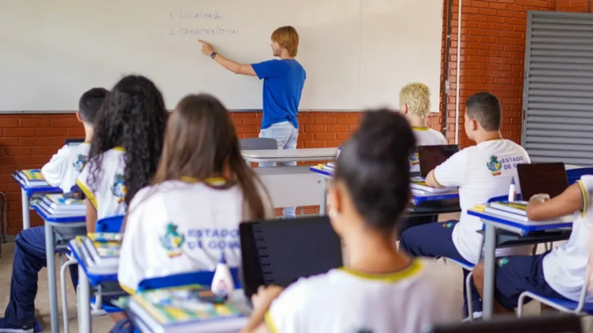 Governo de Goiás convoca mais 250 professores aprovados em concurso público