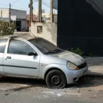 Homem em situação de rua é preso após incendiar veículo que invadiu para dormir