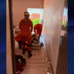 Idoso cai de telhado de sobrado em Goianésia e é levado à UPA pelos Bombeiros