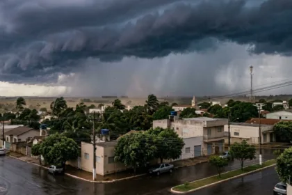 INMET alerta para tempestade com granizo e ventos de até 100 km/h