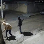 Invasão a residência mobiliza polícia após trio armado atacar portão em Anápolis