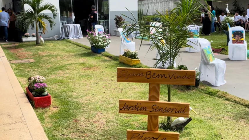 Escola de Goianésia inaugura Jardim Sensorial e lança livro produzido por alunos da Educação Especial Escola de Goianésia inaugura Jardim Sensorial e lança livro produzido por alunos da Educação Especial