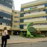 Justiça obriga Ipasgo a custear tratamento para professora com depressão em Goiânia