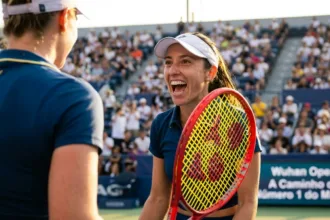 Luisa Stefani avança no WTA de Wuhan e persegue a liderança do ranking mundial